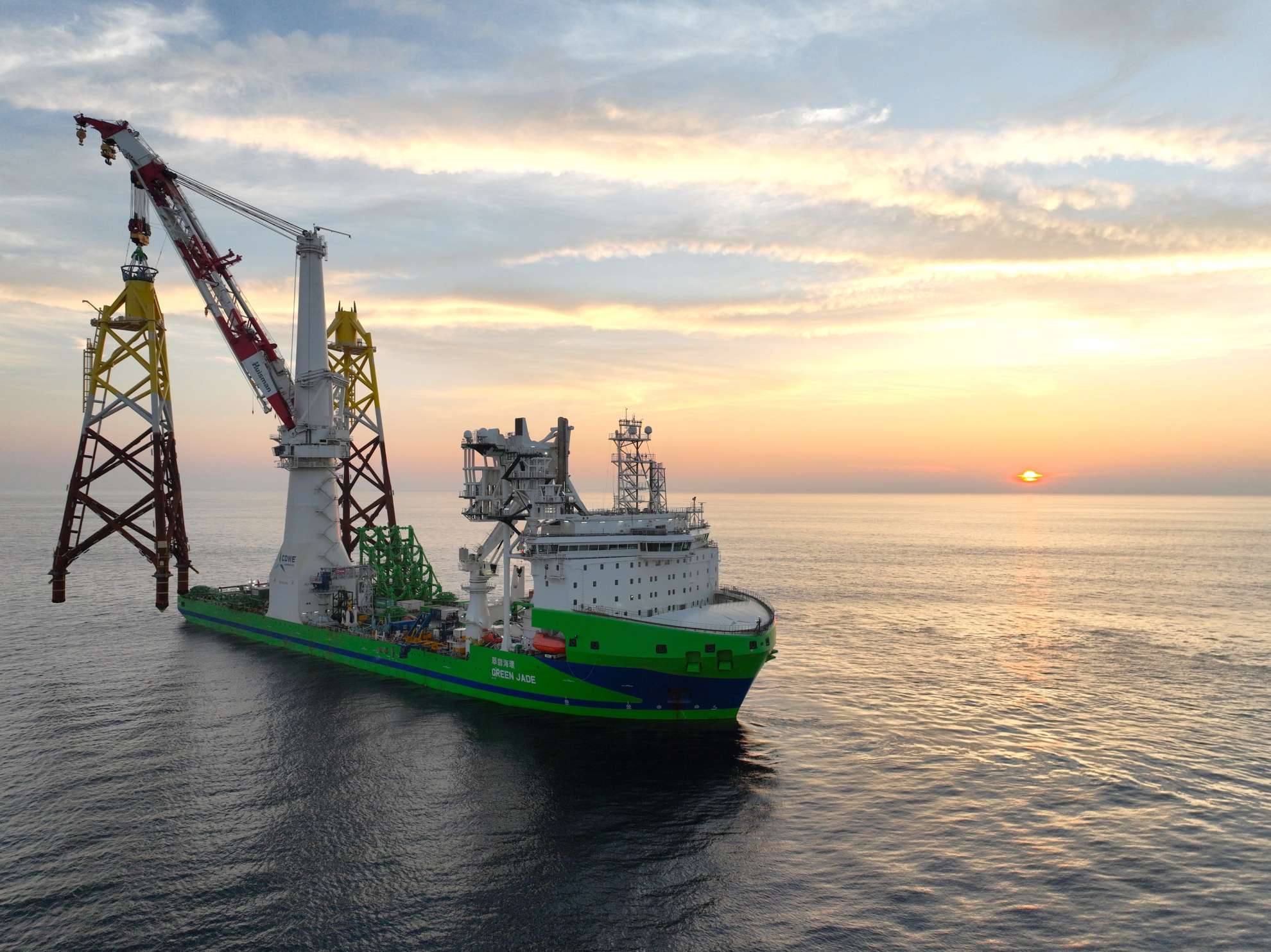 恭賀海龍風場 ! 海龍2號風場水下基礎全數安裝完成